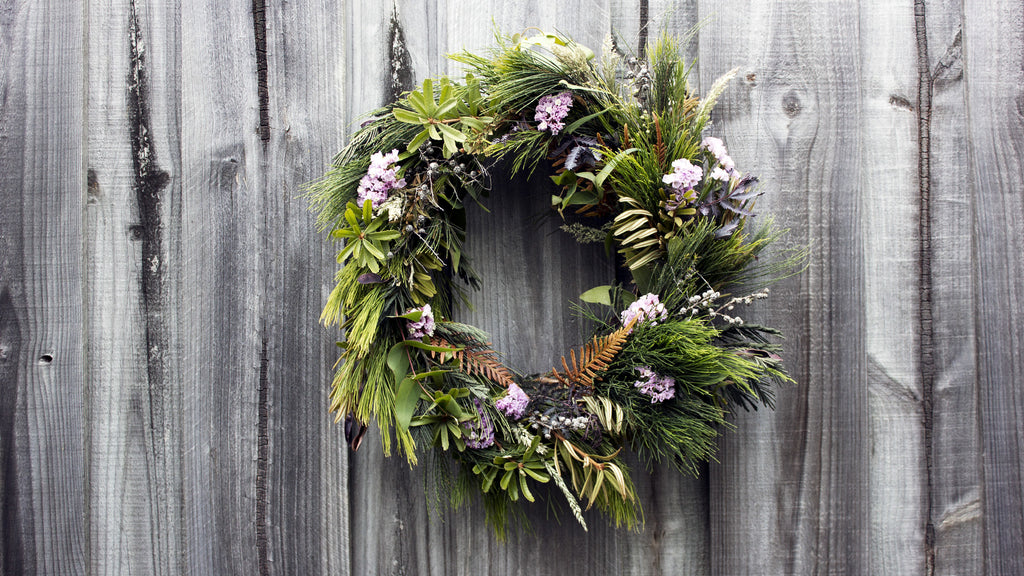 Make A Festive Wreath - Celebrate summer and the festive season